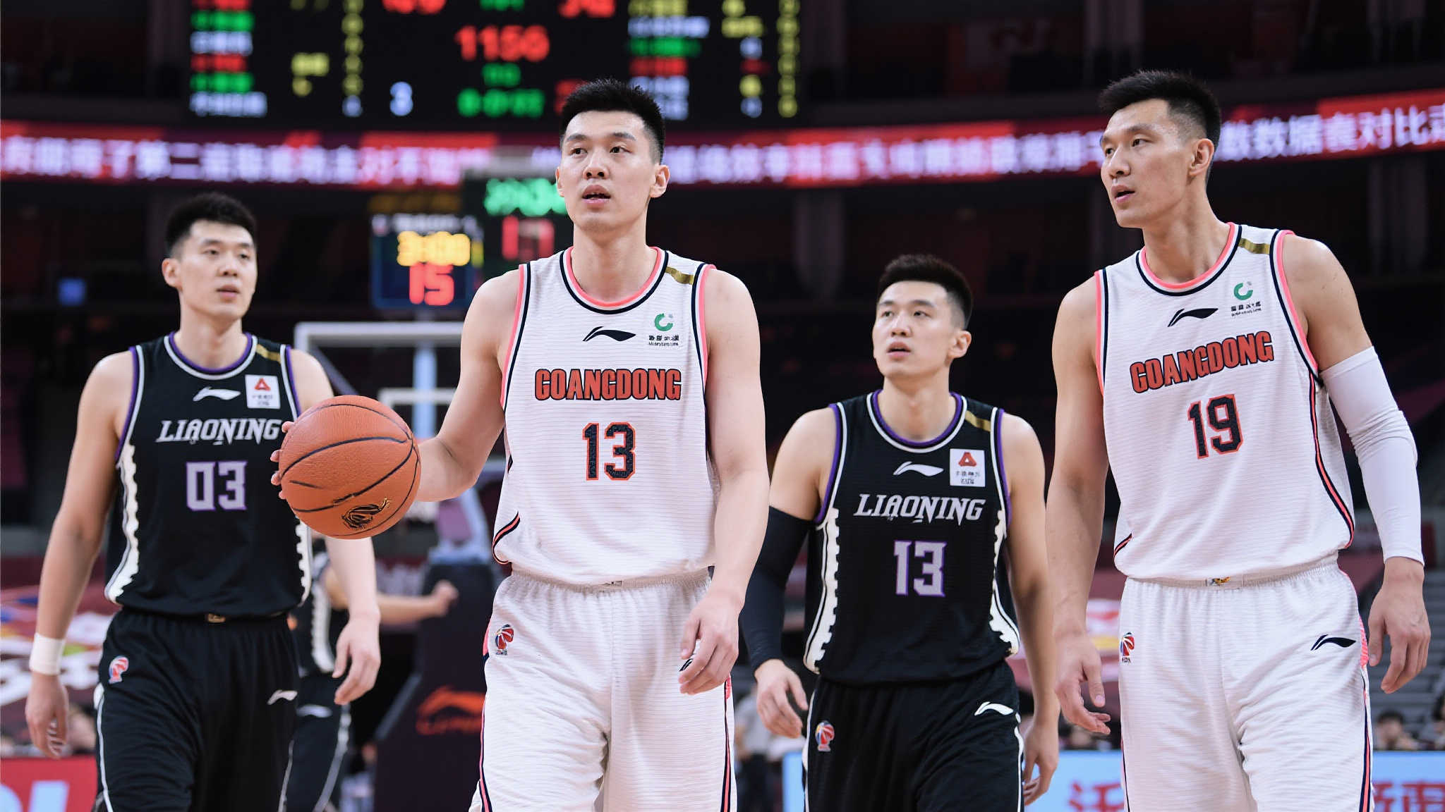 抱球寸步不 抱球寸步不